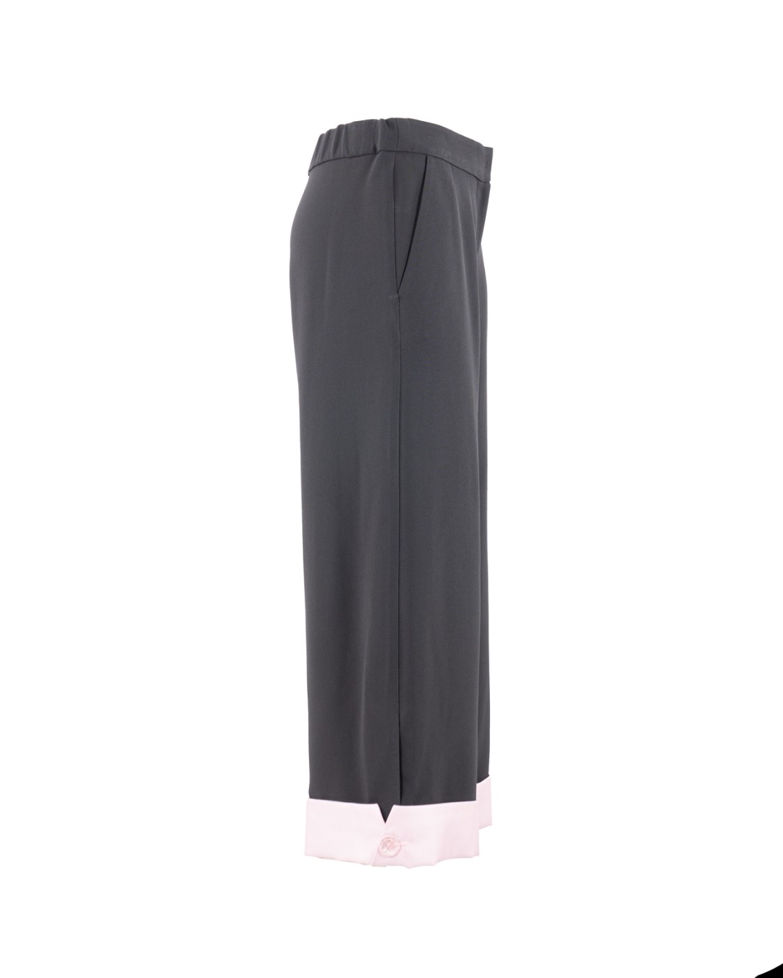 shop EMPORIO ARMANI  Pantalone: Emporio Armani pantaloni cropped in cady crepe con risvolto.
Cady crepe.
Chiusura con zip, automatico e controbottone.
Fondo con risvolto in gros grain e bottone.
Vita elastica sul retro.
Composizione: 50% viscosa, 47% acetato, 3% elastan.
Made in Romania.. EW001416 TE10418-UC001 number 3327383